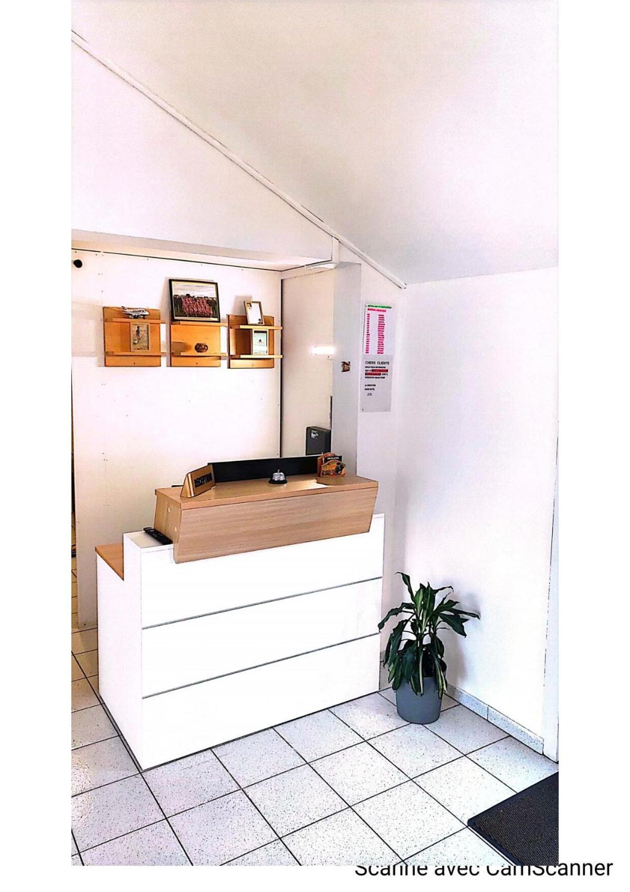 Enor Hotel - Guingamp Saint-Agathon Εξωτερικό φωτογραφία